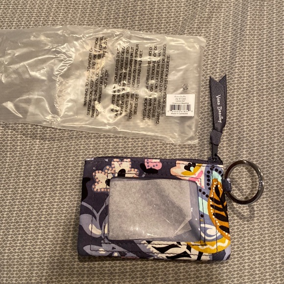 Vera Bradley Handbags - NWT Vera Bradley zip id case